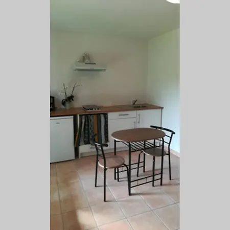 Des Ventoulines Apartment Cenac-et-Saint-Julien